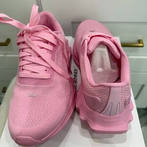 BRAND NEW ALO Yoga Women's Pink Runner Shoes